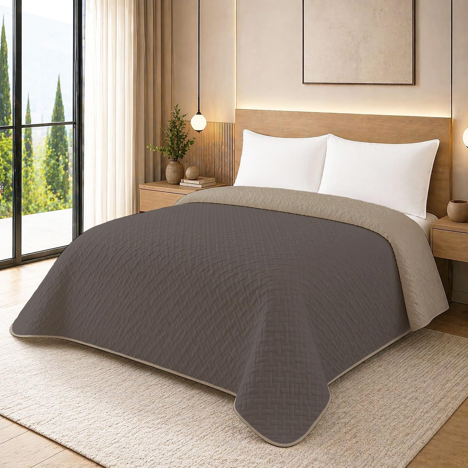 Trapunta Primaverile con Trama Lavorata dal Design Classico, Trapuntino Ideale per la Mezza Stagione, Copriletto Leggero